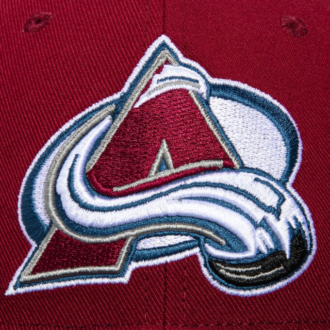 Mitchell & Ness Colorado Avalanche 2001 Stanley Cup Patch Hat – Cardinal, Black Online now